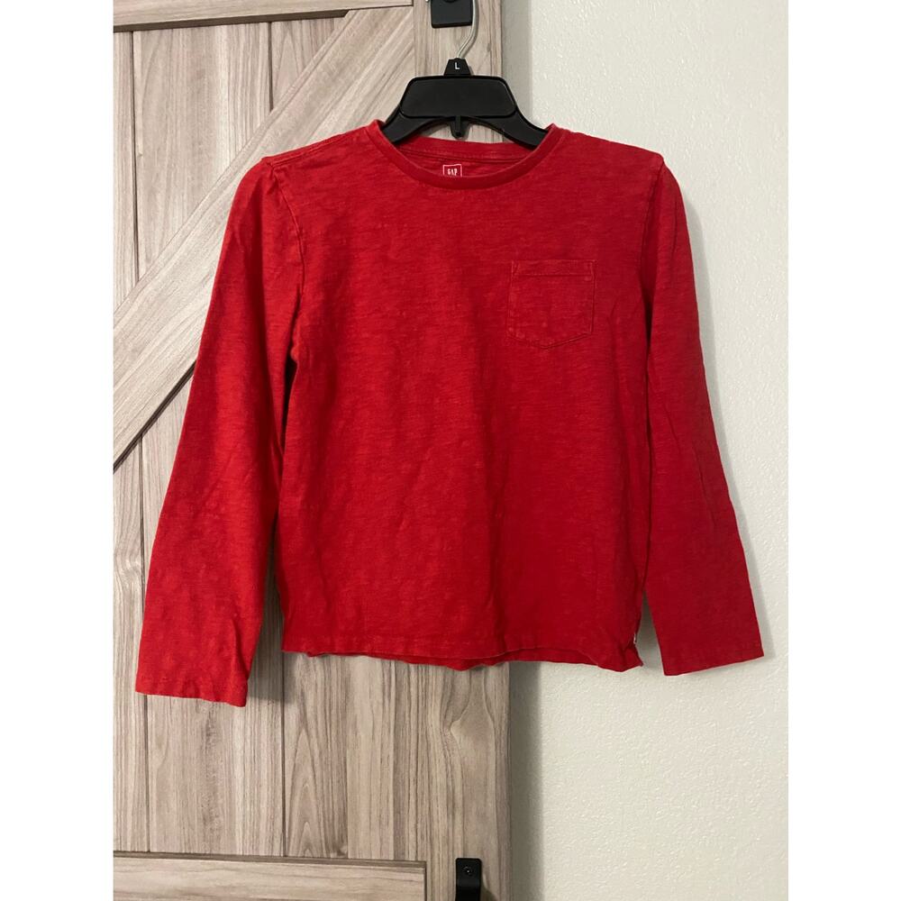 Gap boys red size 10 long sleeve pocket T